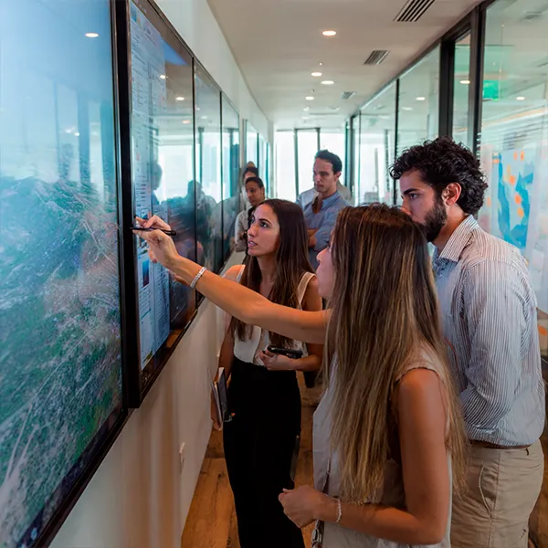 Estrategias creativas para conectar colaboradores en empresas de Panamá